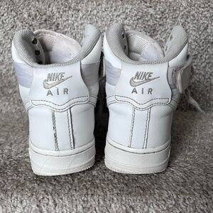 Nike Air Force 1 Mid LE Shoes AF1 size Y4